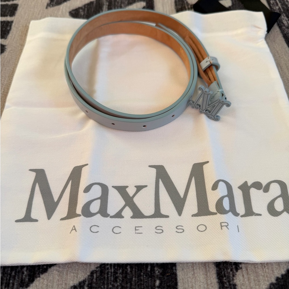 MaxMara Skinny Logo Belt - Picture 3 of 11